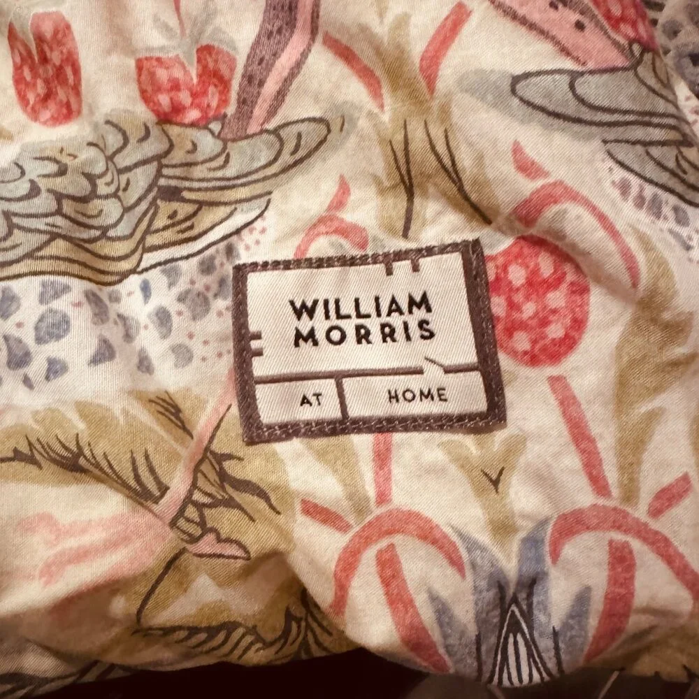 William Morris At Home Cotton Polyester Floral & Bird Pattern comforter Blanket